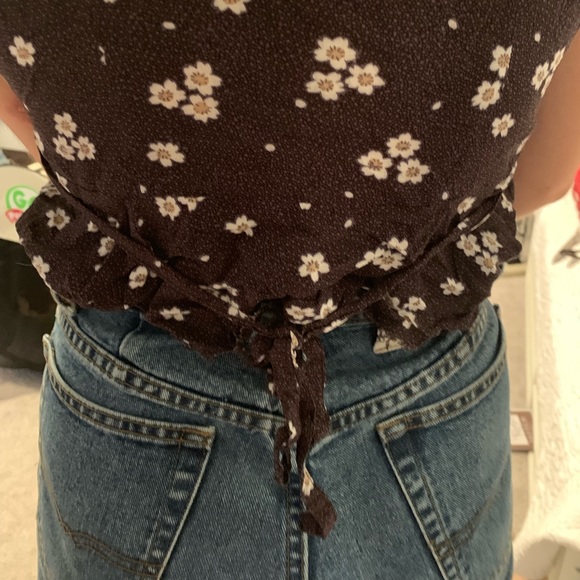 Button down crop top - Picture 3 of 3